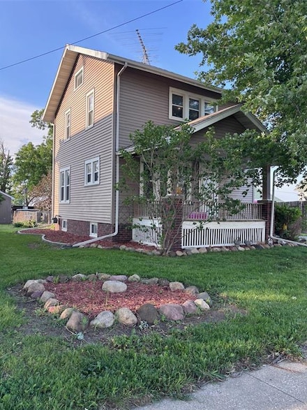 1303 E Howard St, Creston, IA 50801