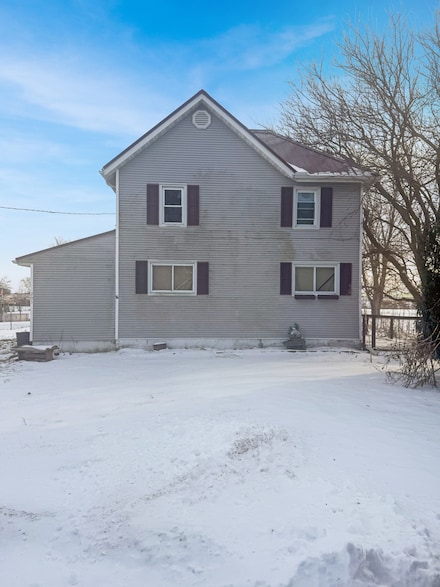 205 W Shellhammer St, Harmon, IL 61042