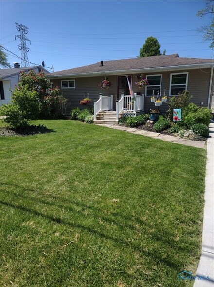 1310 Pennelwood Dr, Toledo, OH 43614