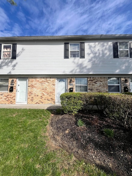 2270 Laurelwood Dr, Columbus, OH 43229