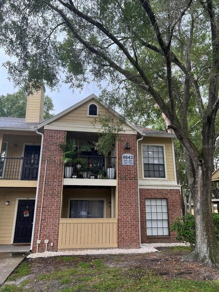 8643 Mallard Reserve Dr Unit 202, Tampa, FL 33614