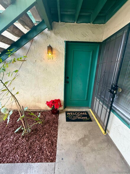 1811 E Grand Ave Unit 169, Escondido, CA 92027