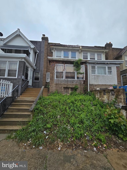 2014 S Redfield St, Philadelphia, PA 19143