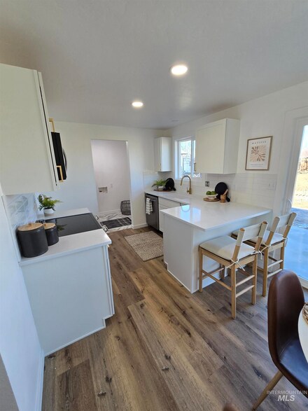 10548 W Fox Brush Dr, Boise, ID 83709