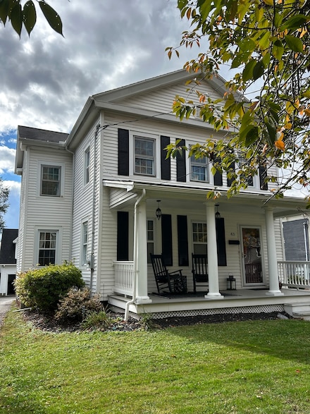 43 Academy St, Wallingford, CT 06492