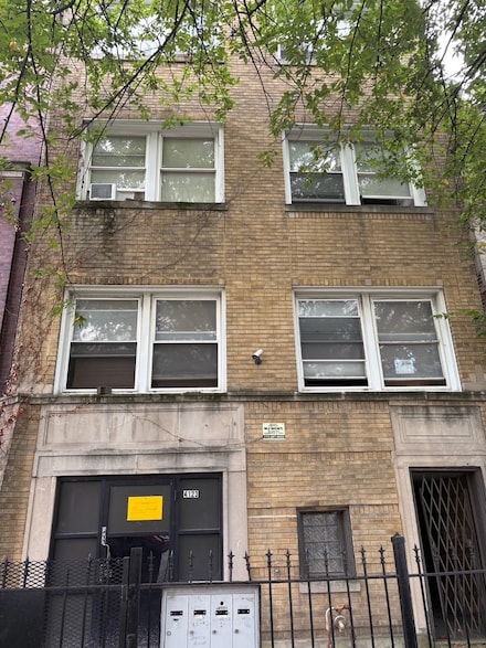4123 W Washington Blvd, Chicago, IL 60624