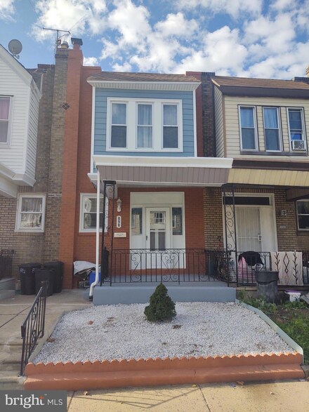 890 Granite St, Philadelphia, PA 19124
