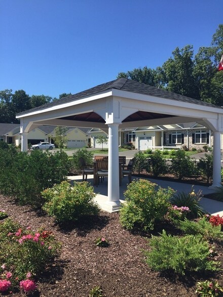 65 Beech Hill Rd Unit 41, West Springfield, MA 01089