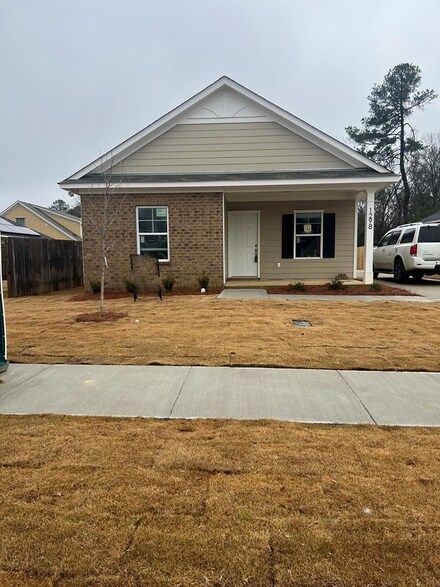 1298 Providence Ln, Columbus, GA 31903