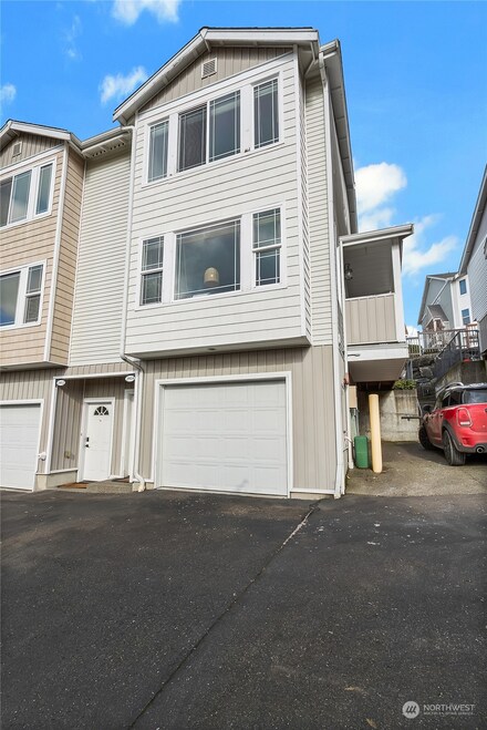 2954 S Proctor St Unit 4, Tacoma, WA 98409
