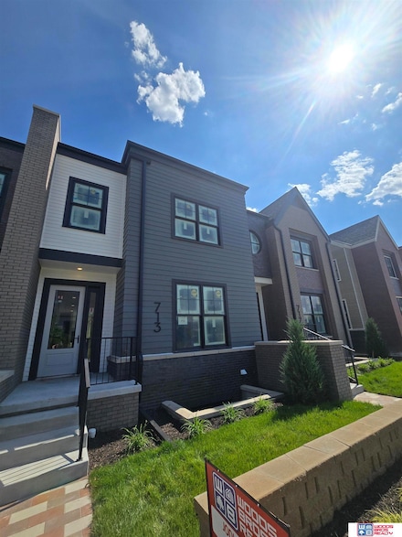 713 Blue Sage Blvd, Lincoln, NE 68521