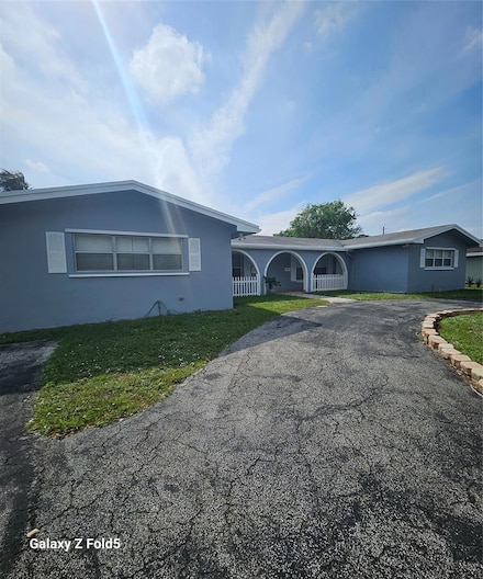 7464 NW 16th St, Plantation, FL 33313