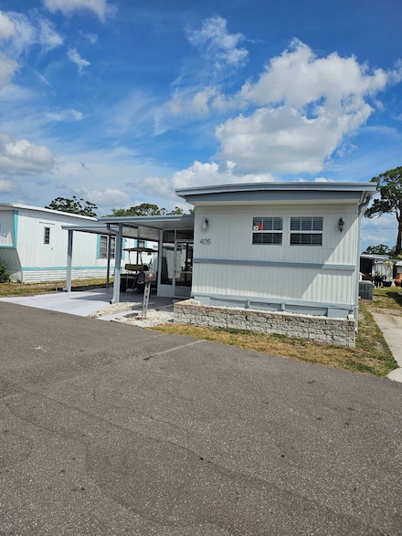 6135 66th St N Unit 405, Saint Petersburg, FL 33709