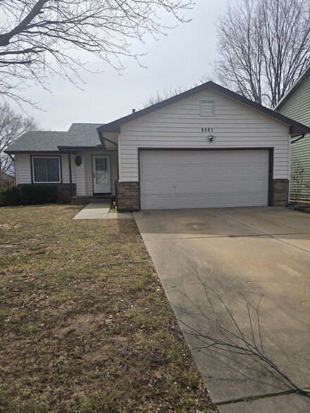 8501 W 16th St N, Wichita, KS 67212