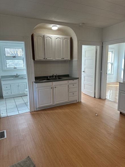 216 Clarendon St Unit A, Fitchburg, MA 01420