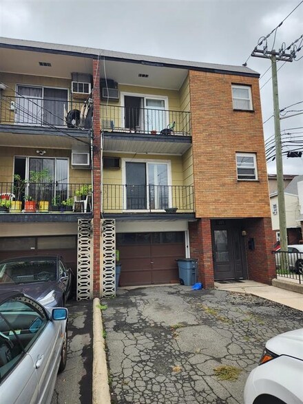 119 Oakland Ave Unit 2, Jersey City, NJ 07306
