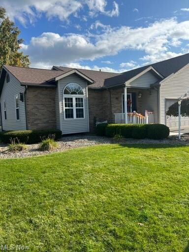 1429 Surrey Point Cir SE, Warren, OH 44484