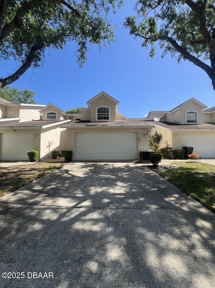 539 Lake Bridge Dr, Ormond Beach, FL 32174
