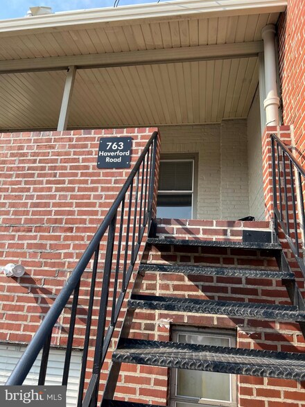 762 W Railroad Ave, Bryn Mawr, PA 19010