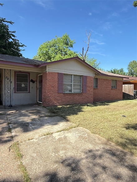 3012 Ivy Ln, Shreveport, LA 71108