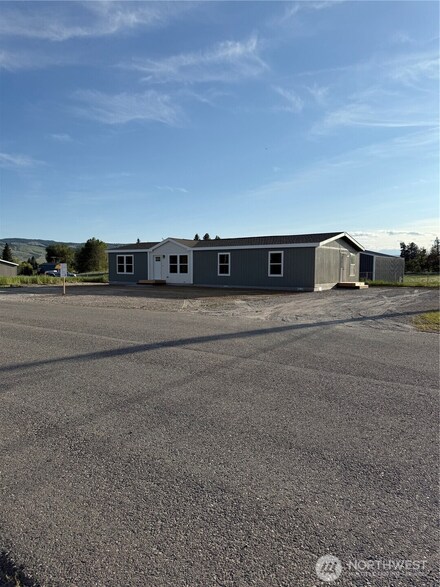 117 S Greene St, Waterville, WA 98858