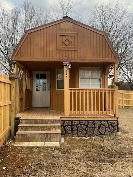 322 W Ash St, Stroud, OK 74079