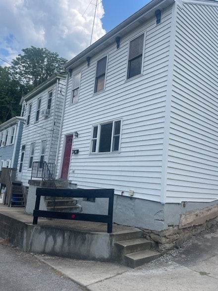 3220 Edwards Way, Pittsburgh, PA 15203