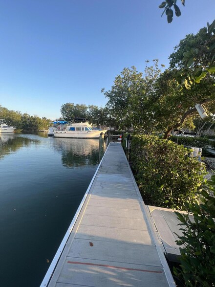 100 Morris Ln Unit B-5, Key Largo, FL 33037