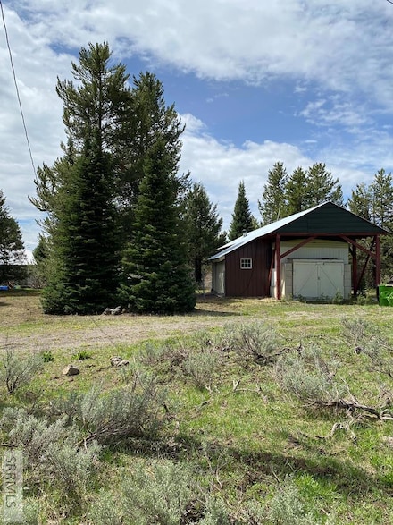 3423 Oakwood Dr, Island Park, ID 83429