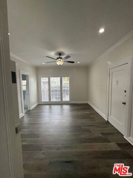 5522 Sierra Vista Ave Unit 1, Los Angeles, CA 90038