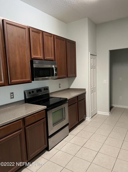 7063 Deer Lodge Cir Unit 110, Jacksonville, FL 32256