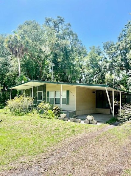 39730 Bay Ave, Zephyrhills, FL 33540