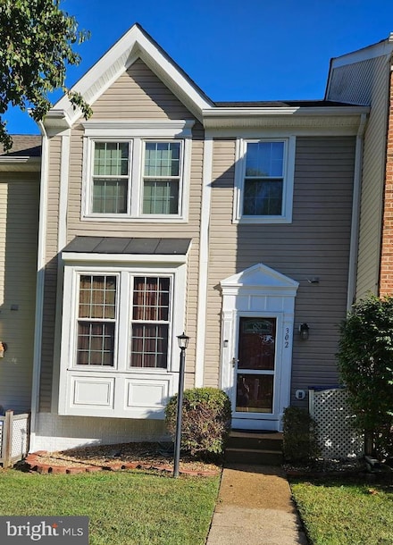 302 Pinnacle Dr, Stafford, VA 22554