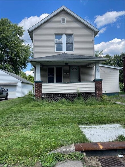581 Sherman Ave, Niles, OH 44446
