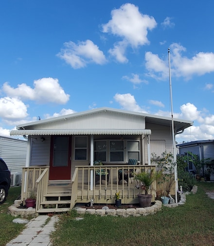 34613 Jeb Stuart St, Zephyrhills, FL 33541