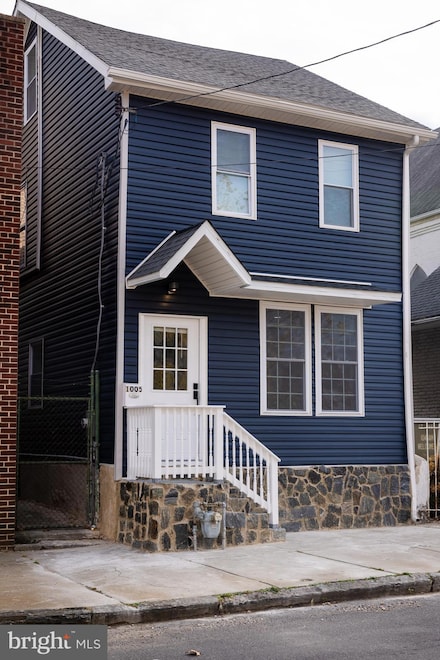 1005 W 3rd St, Chester, PA 19013