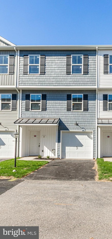 20 Landing Place Unit 20, York, PA 17408