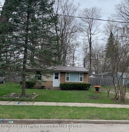 4116 Ingham St, Lansing, MI 48911