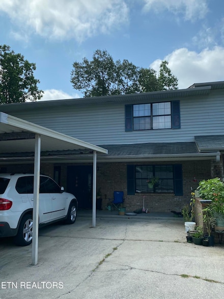 160 High Point Ln, Oak Ridge, TN 37830