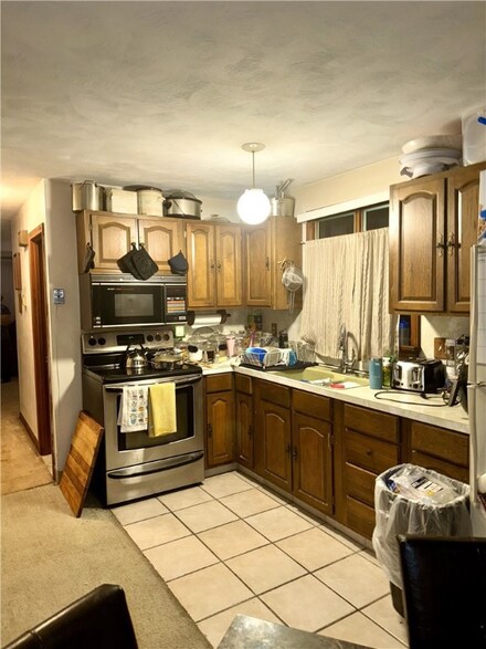 1359 Chalkstone Ave, Providence, RI 02909