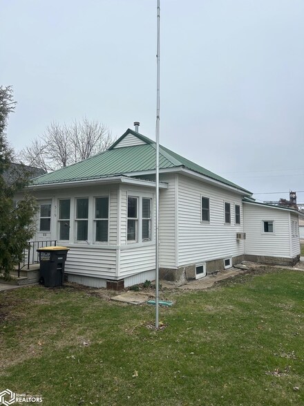 516 N Cadwell Ave, Eagle Grove, IA 50533