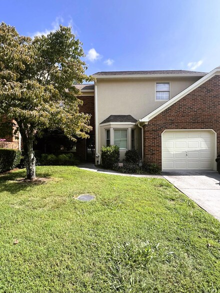2246 Cambridge Dr, Morristown, TN 37814