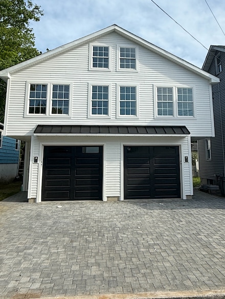 30 Manila Ave, Woodbridge, CT 06525