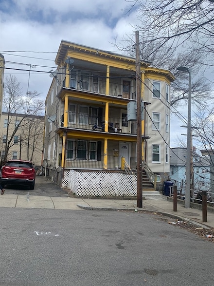 30 Regina Rd, Dorchester Center, MA 02124