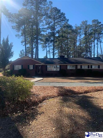 359 Lee Cir, Dillon, SC 29536