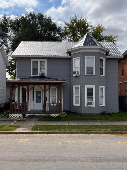 147 E Union St, Circleville, OH 43113