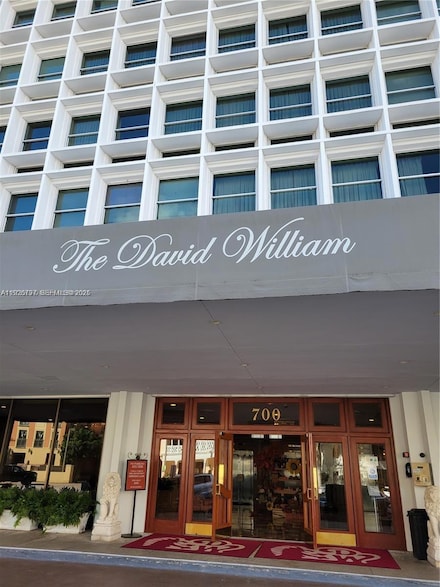 700 Biltmore Way Unit 915, Coral Gables, FL 33134