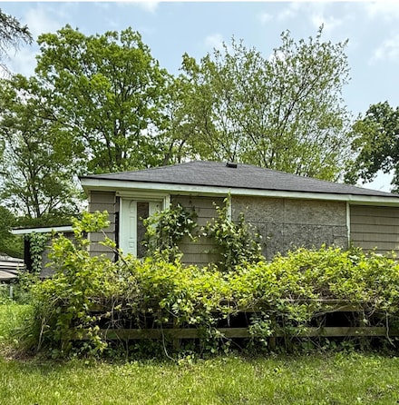 11108 Silver Lake Rd, South Lyon, MI 48178