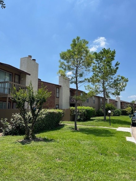 9101 Country Creek Dr Unit 202, Houston, TX 77036