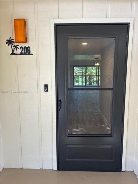 4967 Pepper Cir Unit E-206, Naples, FL 34113